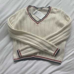 Brandy Melville Sweater